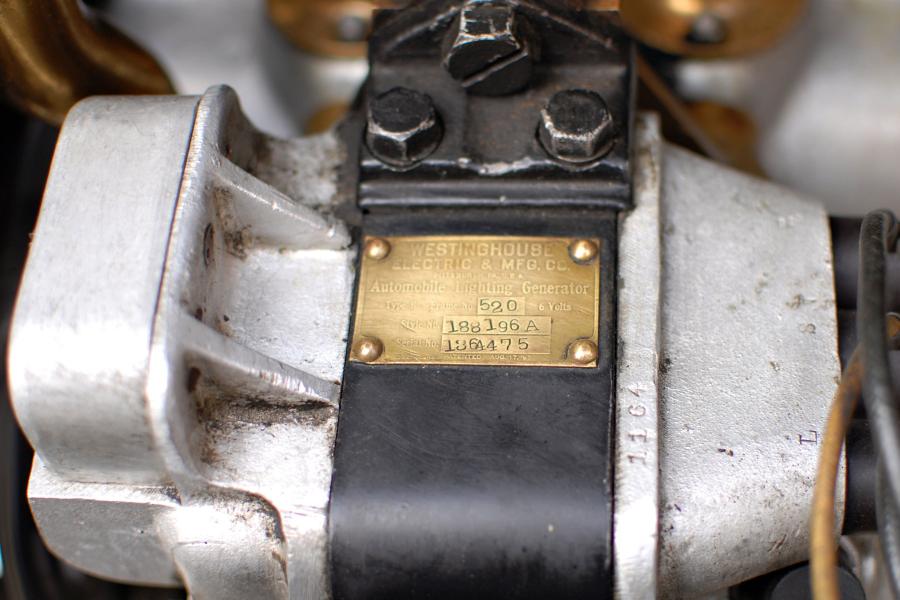  Pierce-Arrow Model 48 7-Passenger Touring 1915 года  (фото 8 из 16)